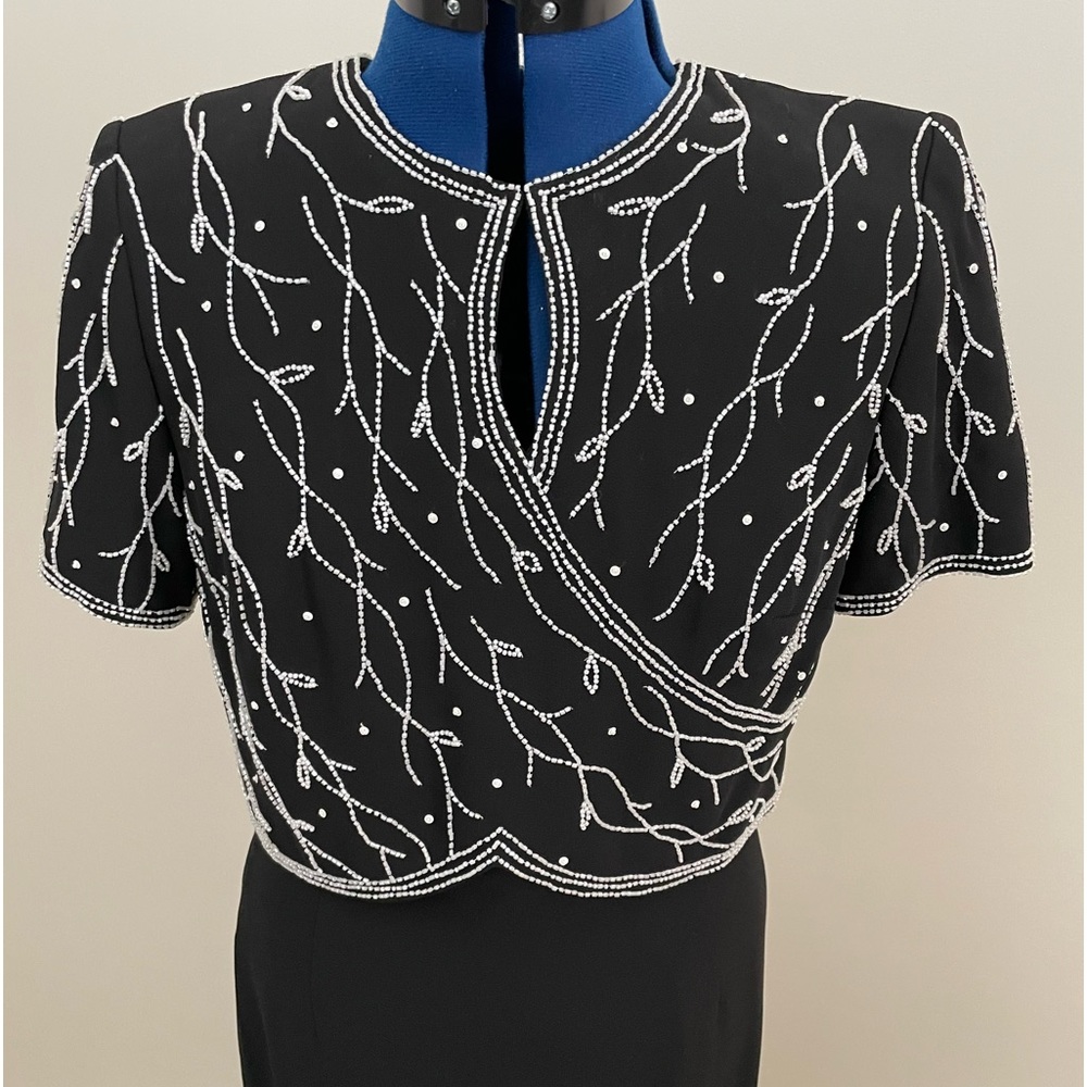 Karen Mullen Black & White Beaded size 8 dress